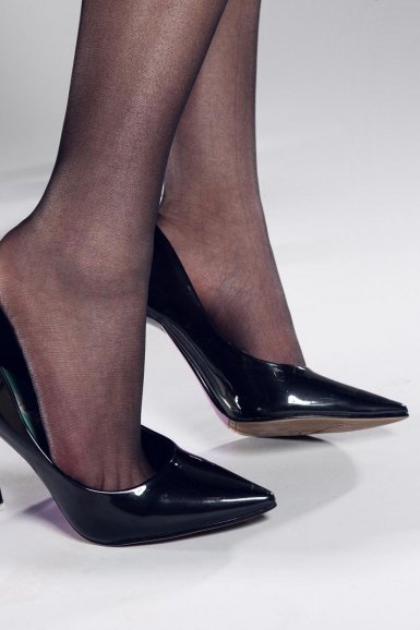 “雷竞技官网”价格上涨竞争大 木门企业压力骤增(图3) 雷竞技官网